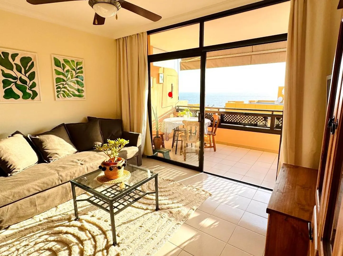 Casa Hugo - Ocean View, Quiet Pool, Fibre Net, Los Gigantes Puerto de Santiago  0*, Puerto de Santiago (Tenerife) Spain